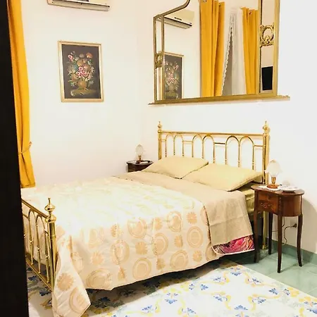 A Casa Di Claudia Nápoly